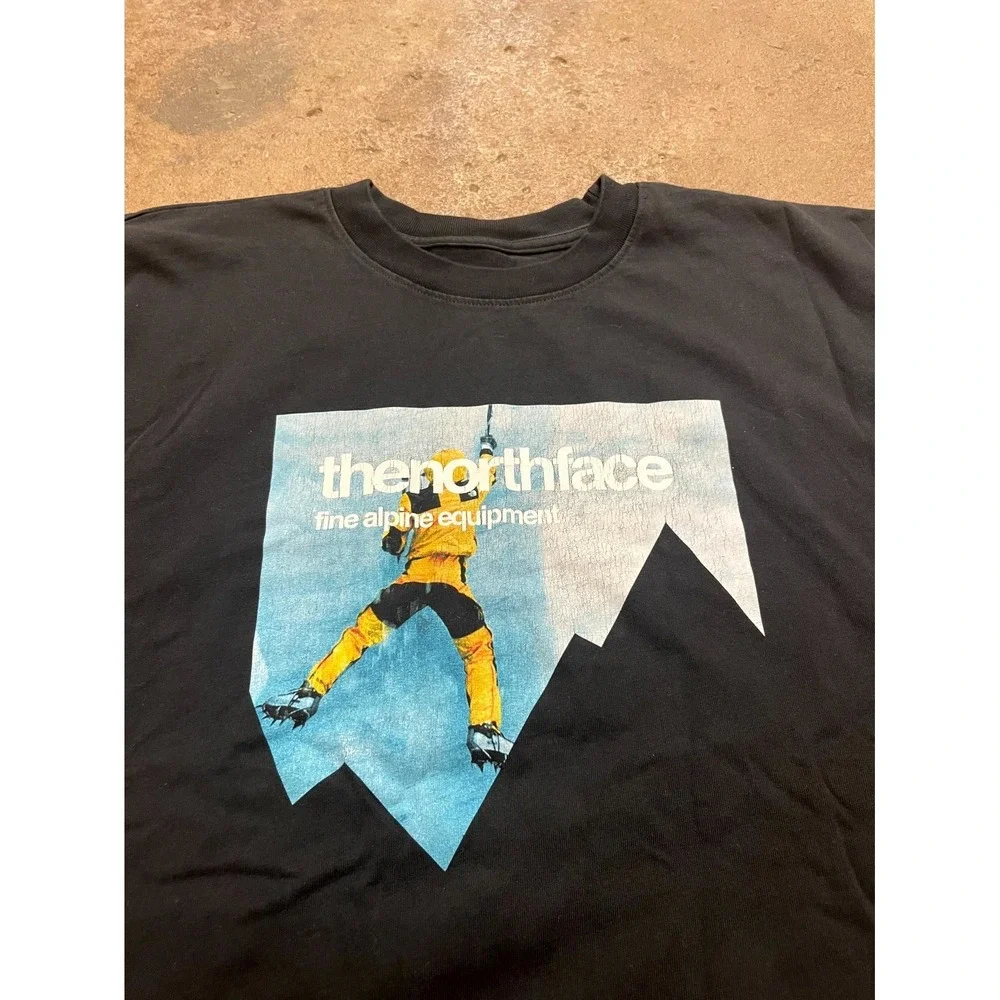 The North Face Mountain Heavyweight‎ T Shirt Unisex Medium Black Graphic Print
